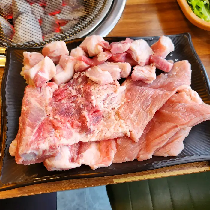 신선한 생고기