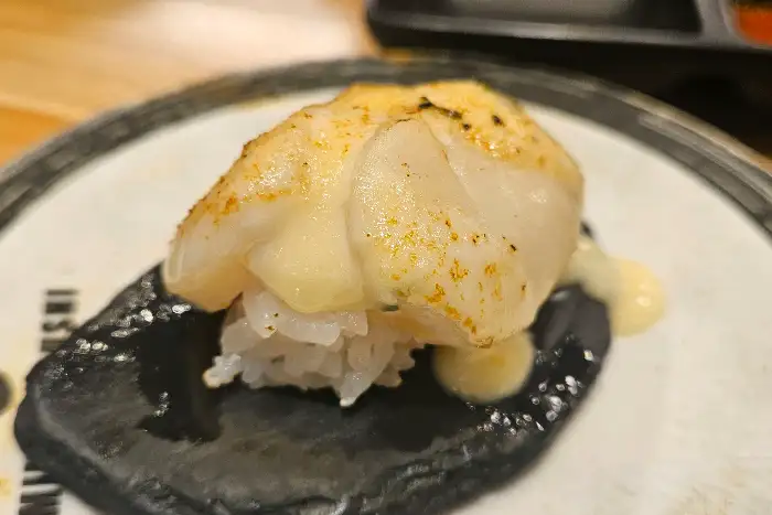 갈릭 관자구이 초밥