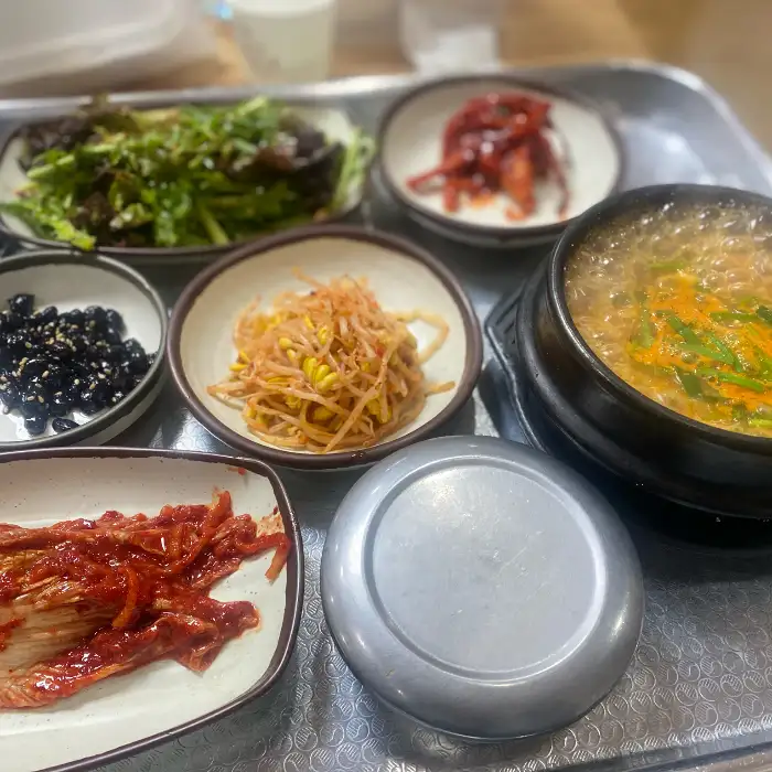 밑반찬 세팅
