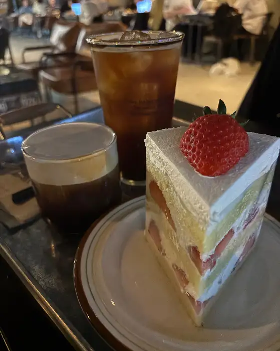 딸기 생크림 케이크
