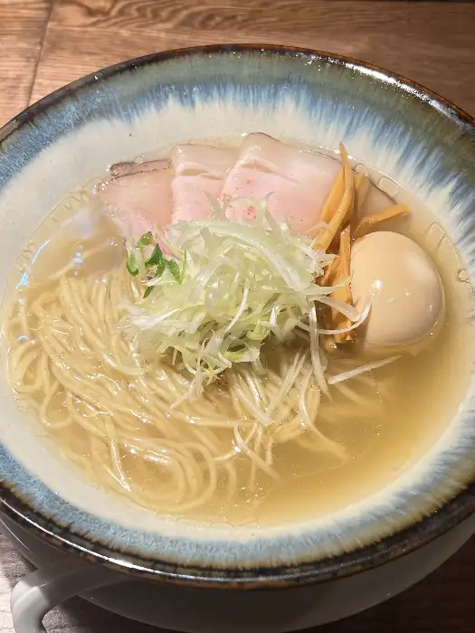 면발이 돋보이는 시오라멘