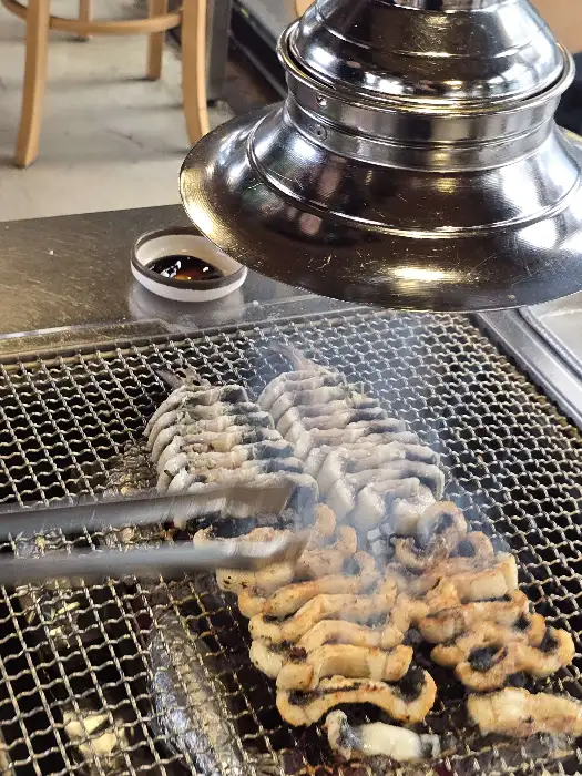 파김치가 먹음직스럽게 담겨 있는 모습