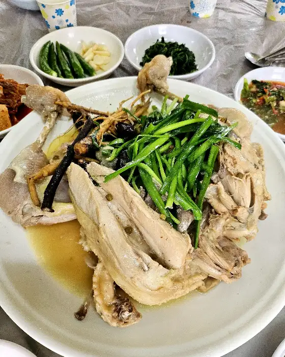 부드럽고 쫄깃한 쏘가리 살점