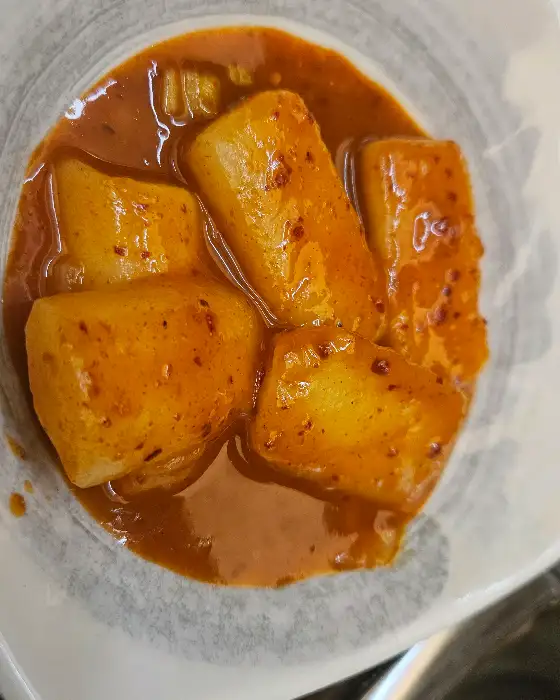 양념된 떡볶이