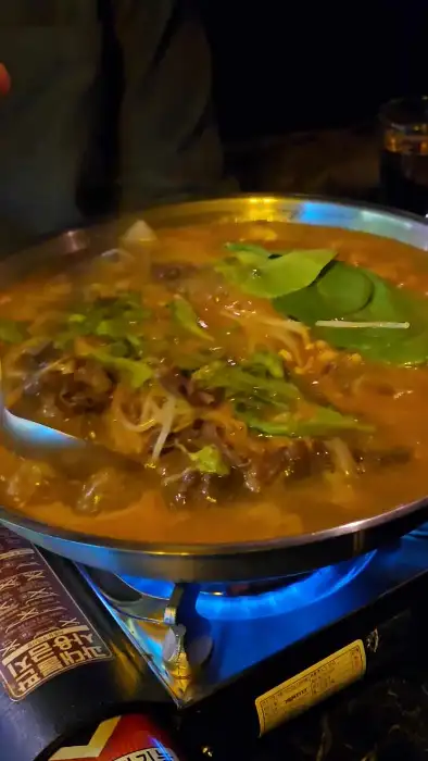 전골의 다양한 재료들