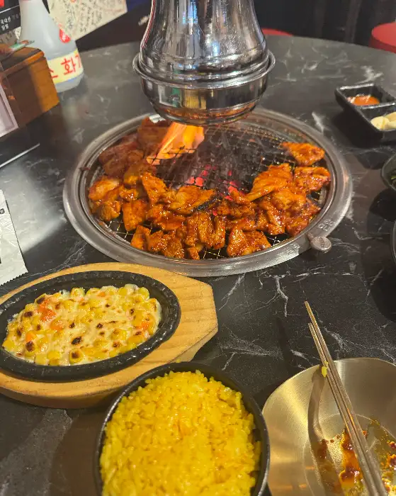 콘치즈와 순두부찌개