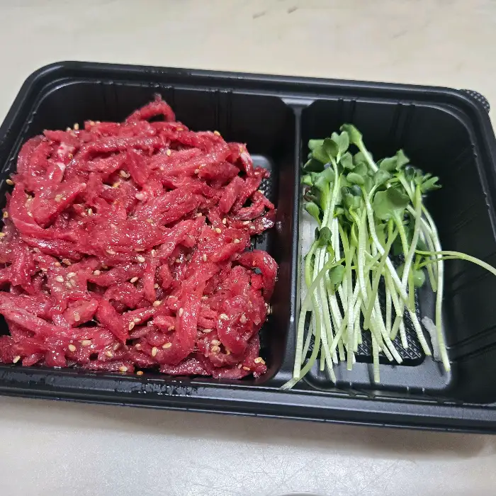 육회한접시