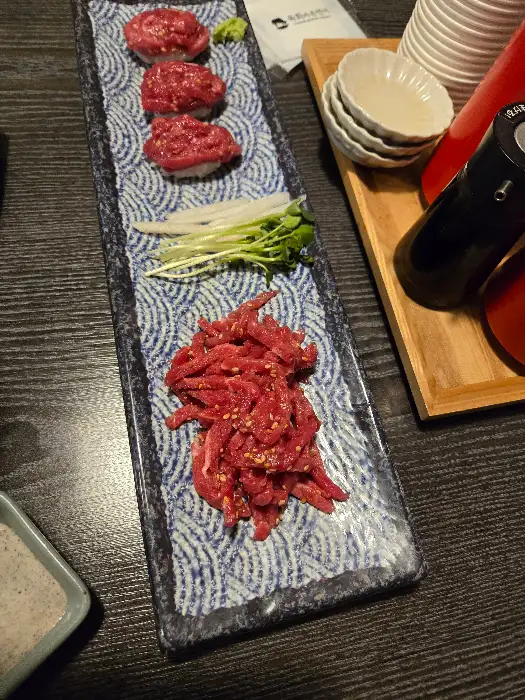 육회초밥