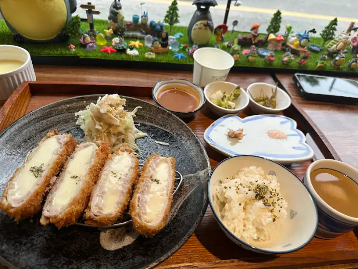 육즙 가득한 히레까스 단면