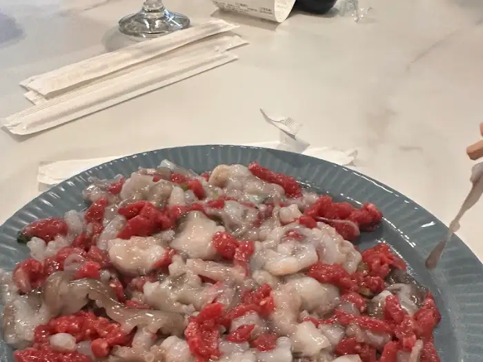 산낙지와 양념이 어우러진 모습