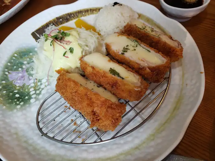 치즈 돈까스 메뉴 모습