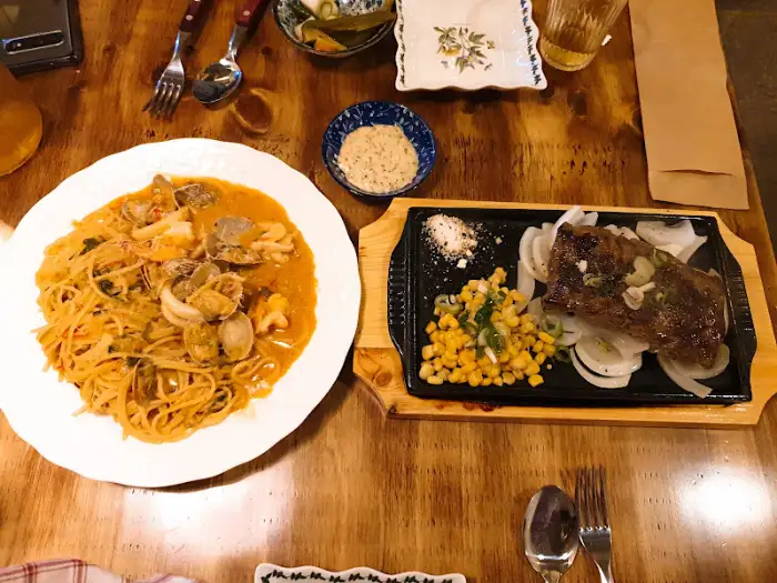 라라식당 찹스테이크와 파스타, 곁들임 메뉴