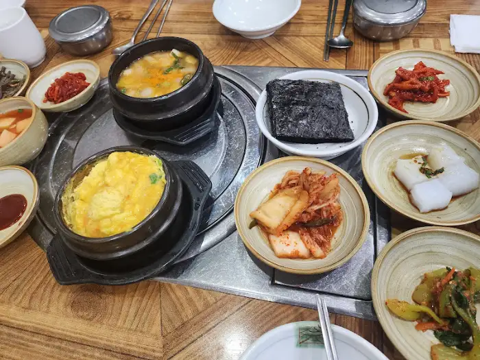 김이 모락모락 나는 계란찜