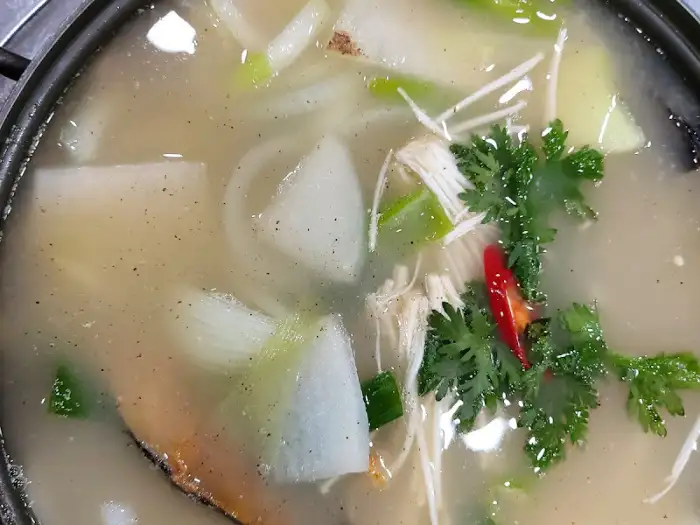 우럭젓국 속 재료 상세샷