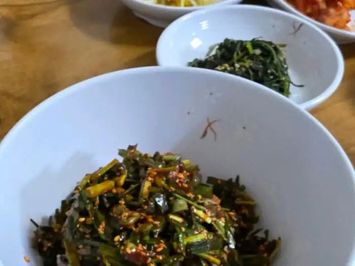 골뱅이 비빔밥과 밑반찬