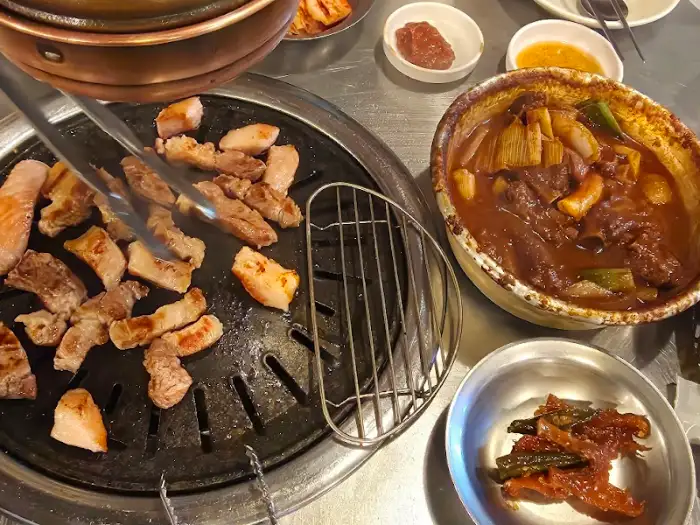 돼지고기와 찜갈비