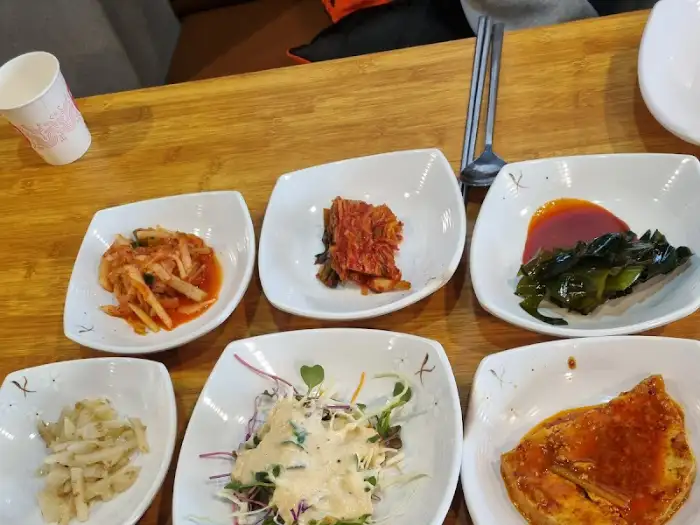 푸짐한 밑반찬