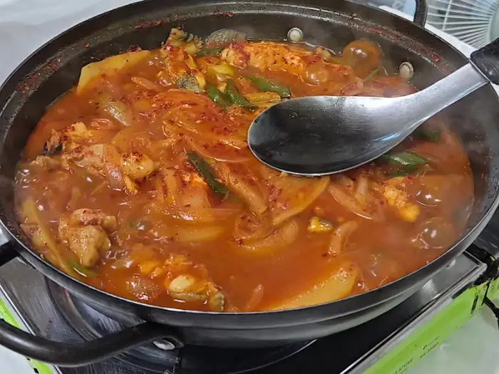 장치조림 냄비