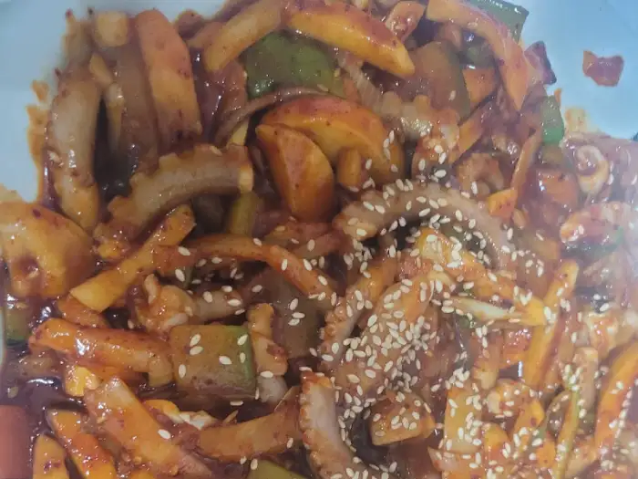 낙지볶음 접시