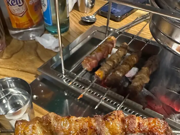잘 익은 양갈비살 꼬치