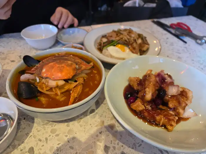 전자방의 잡채 비빔밥