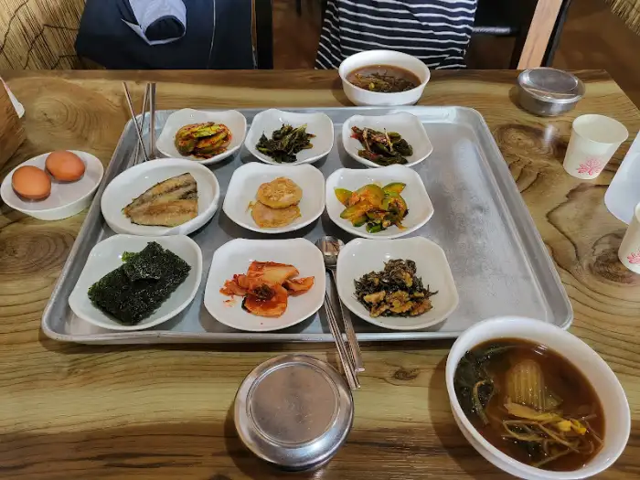 백반 정식 상차림 디테일