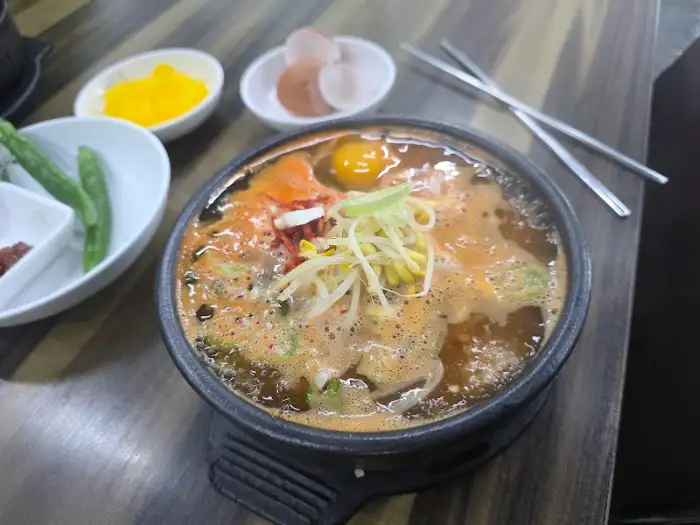 콩나물국밥 한 그릇