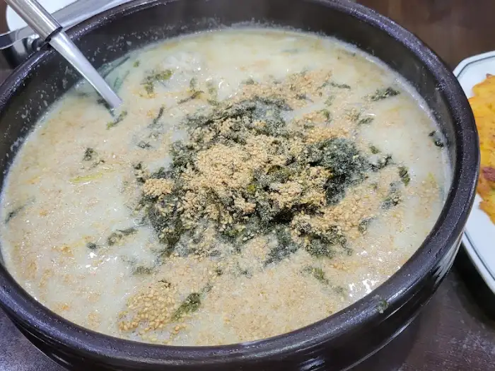 들깨 칼국수