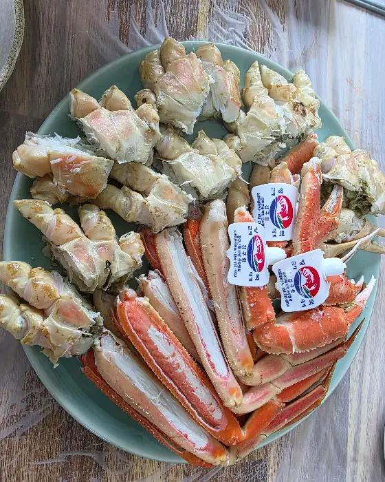 실하고 통통한 대게찜