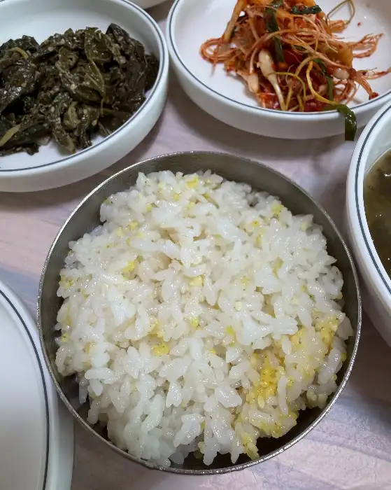 맛있게 비빈 밥