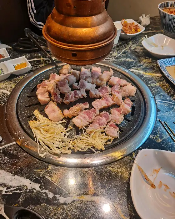 다양한 부위의 고기