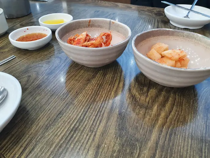 김치와 깍두기 사진