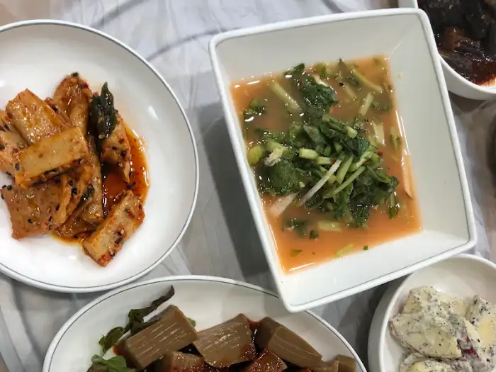 국물과 함께 나온 반찬