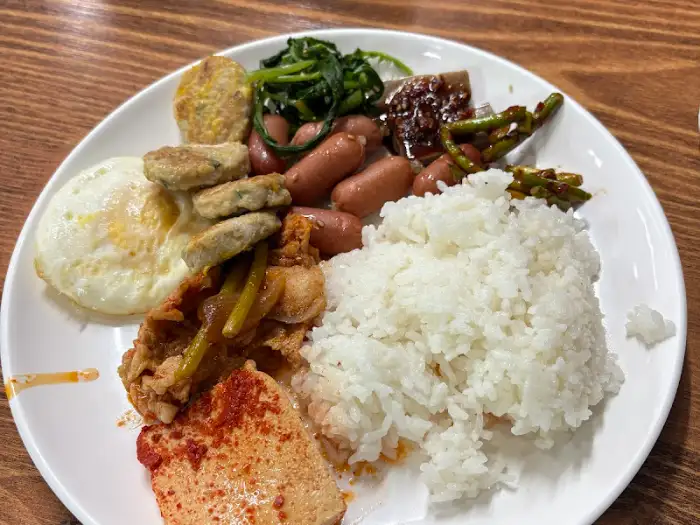 푸짐하게 담긴 밥상