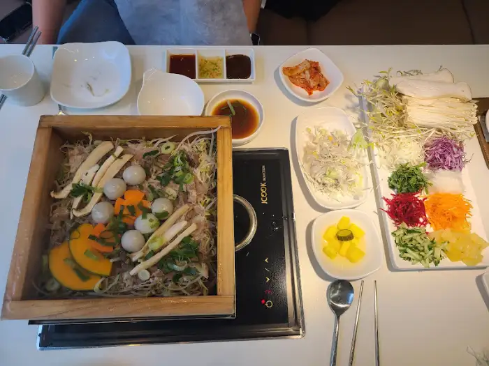 편백찜 조리 중