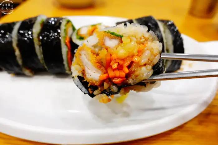 김밥 단면