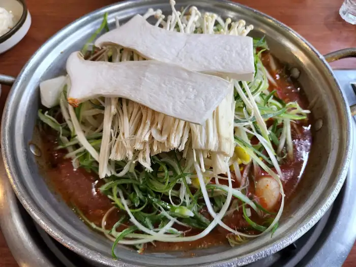 매운 김치 갈비찜 메인 비주얼