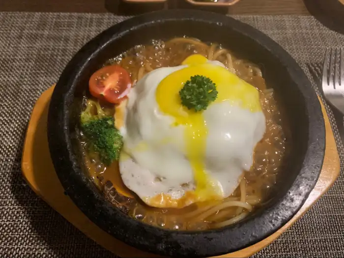 [상호명] 메인 메뉴 (계란 프라이)