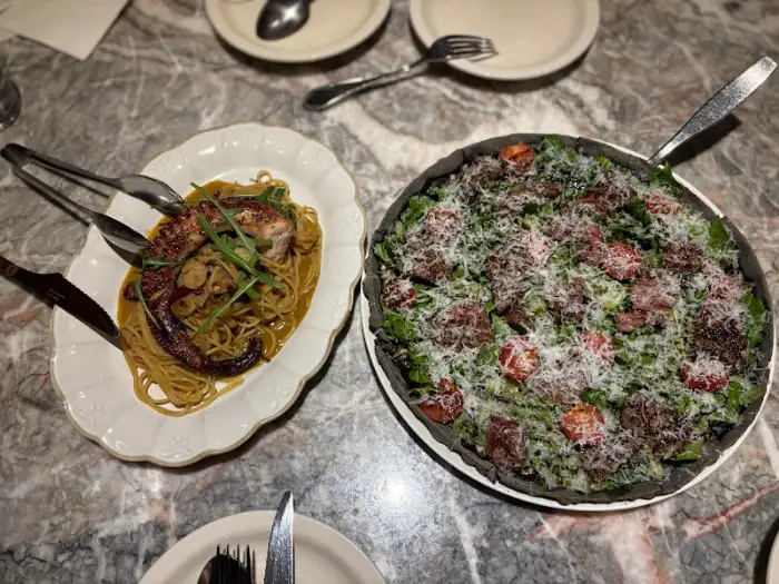 마노디쉐프 강남점 테이블 세팅