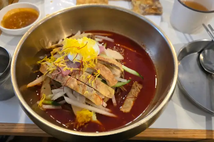 냉면 클로즈업 사진