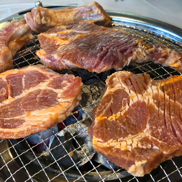 신선한 돼지갈비
