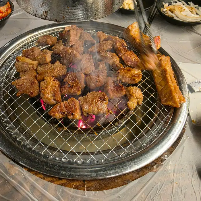 잘 구워진 돼지갈비