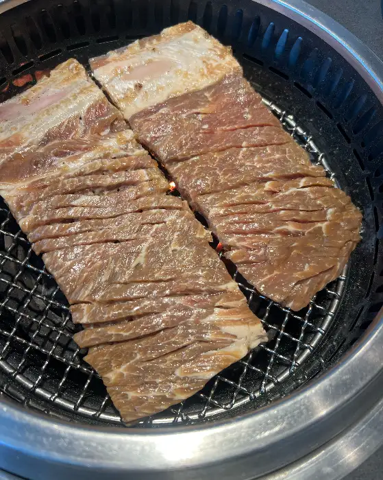 우설화 갈비와 백김치