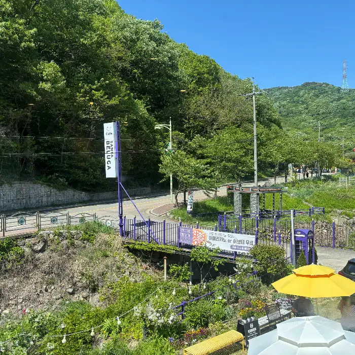 산타벨루가의 외관과 주변 경관