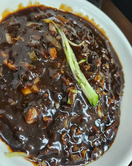 화일원 매운 짬뽕 클로즈업