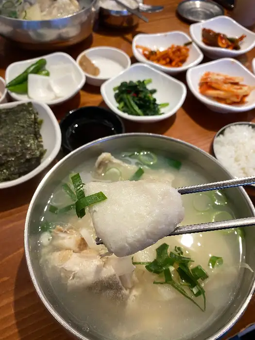 대구탕과 함께 나온 밑반찬