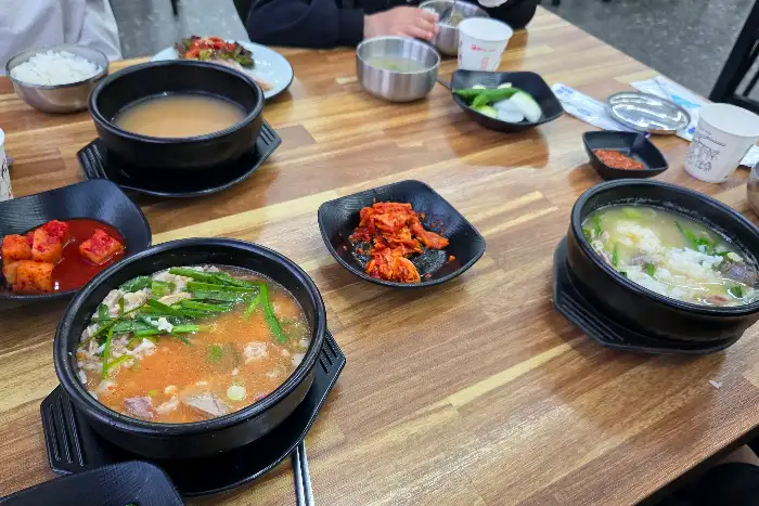 돼지국밥 근접샷