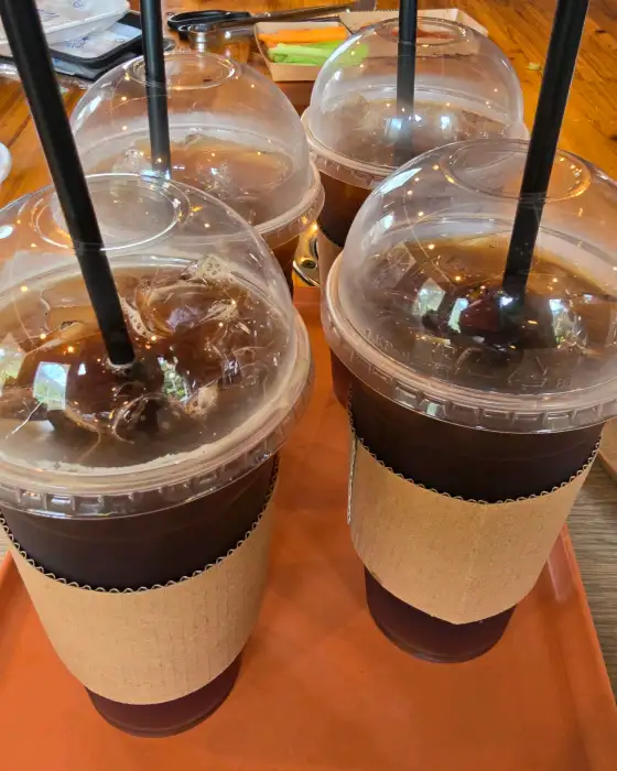 시원한 아이스 아메리카노