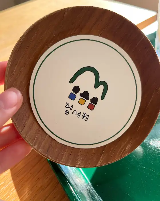 카페 내부의 인테리어