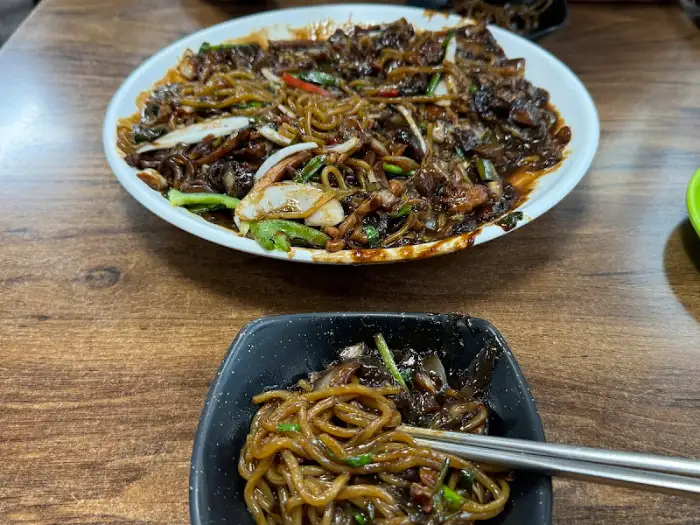 짜장면과 볶음밥